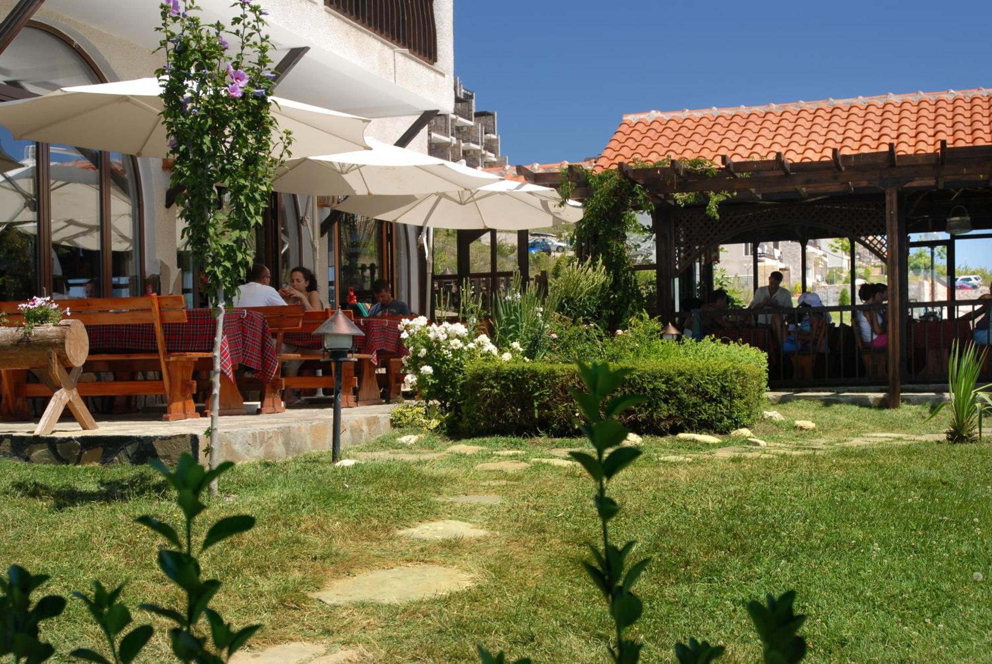 Monastery 1 Apart Complex First Line Sveti Vlas Bagian luar foto